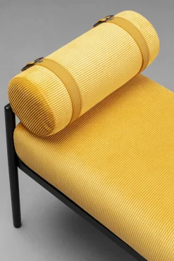 Ławka Do Przedpokoju żółta Z 2 Poduszkami Typu Wałek 140 Cm*KARE Design Hot
