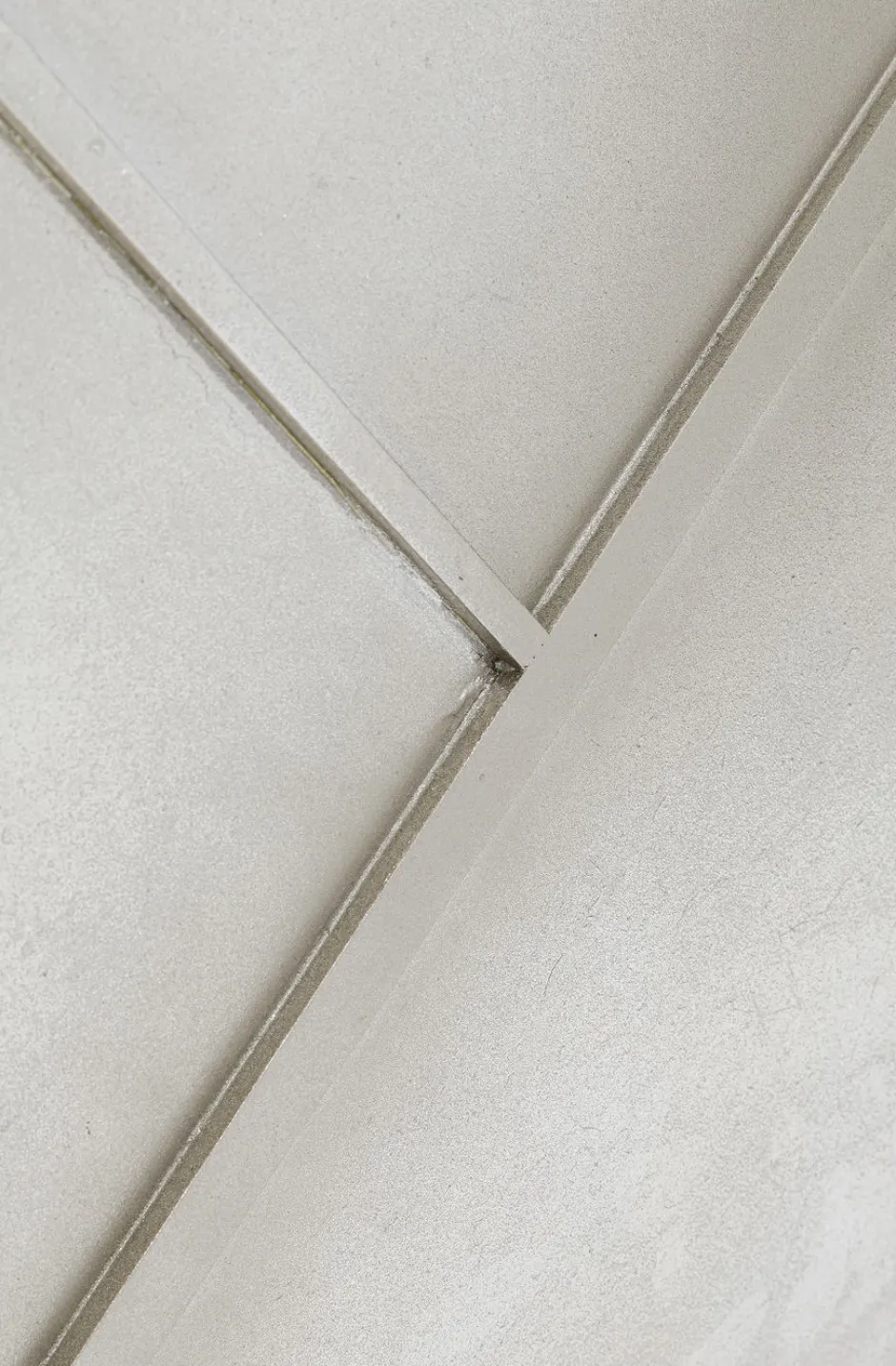 Komoda Venice Triangle 180x64 Cm Srebrno Złota*KARE Design
