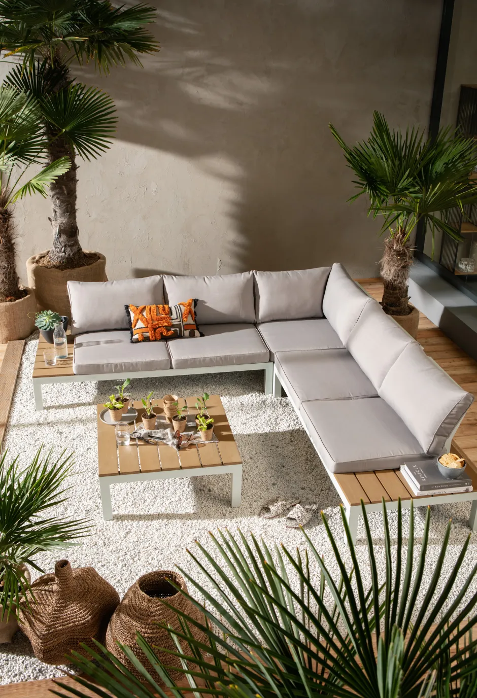 Sofa Ogrodowa Ze Stolikiem Holiday White 242x242 Cm*KARE Design Sale