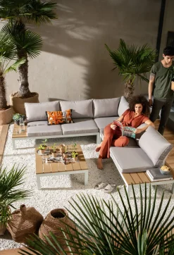 Sofa Ogrodowa Ze Stolikiem Holiday White 242x242 Cm*KARE Design Sale