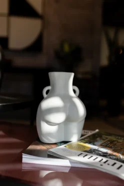 Wazon Biały Z Motywem Ludzkiego Ciała Ceramiczny 16x22 Cm*KARE Design Hot